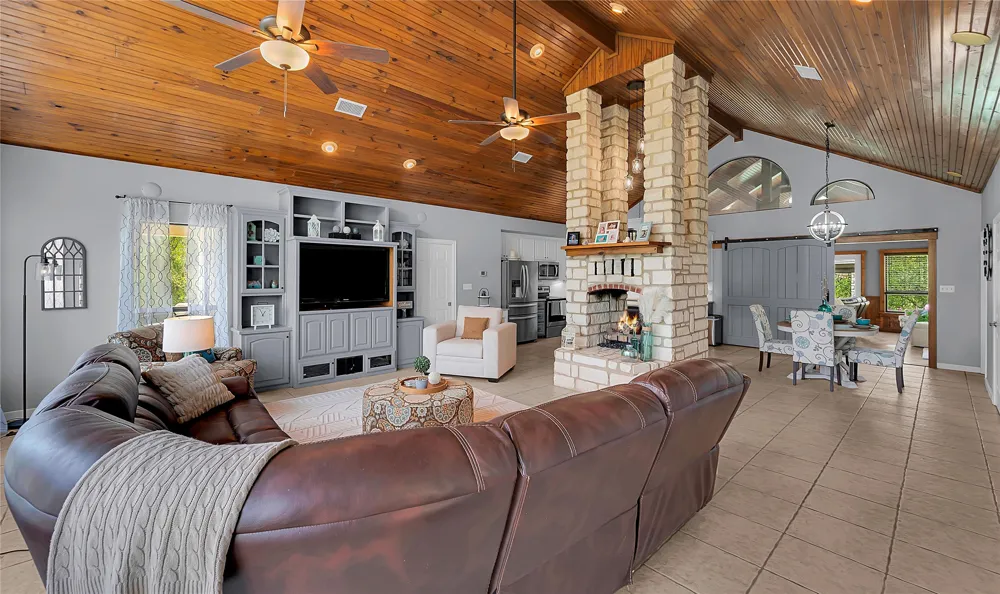 310 County Road 4285 Valley Mills, TX 76689
