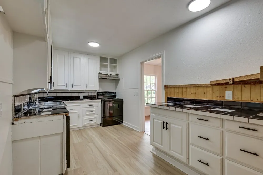 617 Wilson Street Lancaster, TX 75146