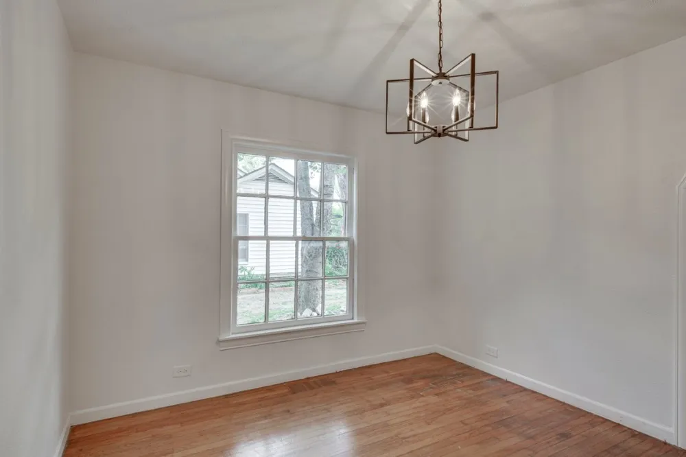 617 Wilson Street Lancaster, TX 75146