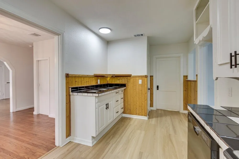 617 Wilson Street Lancaster, TX 75146