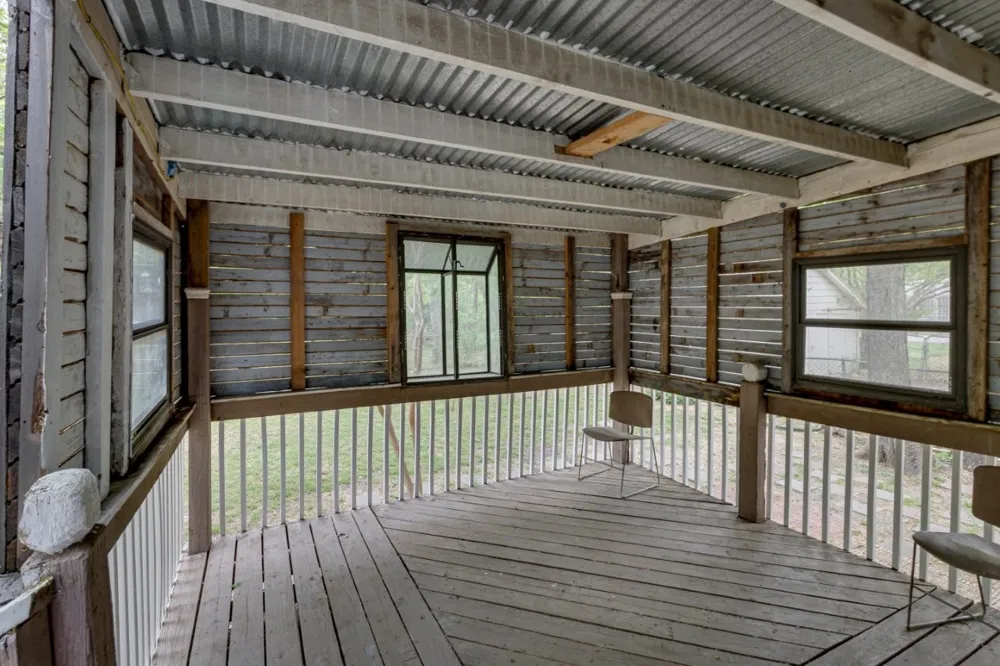 617 Wilson Street Lancaster, TX 75146