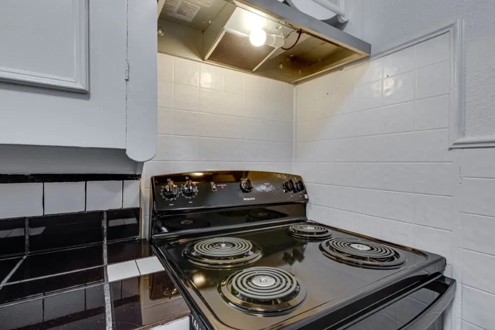 617 Wilson Street Lancaster, TX 75146