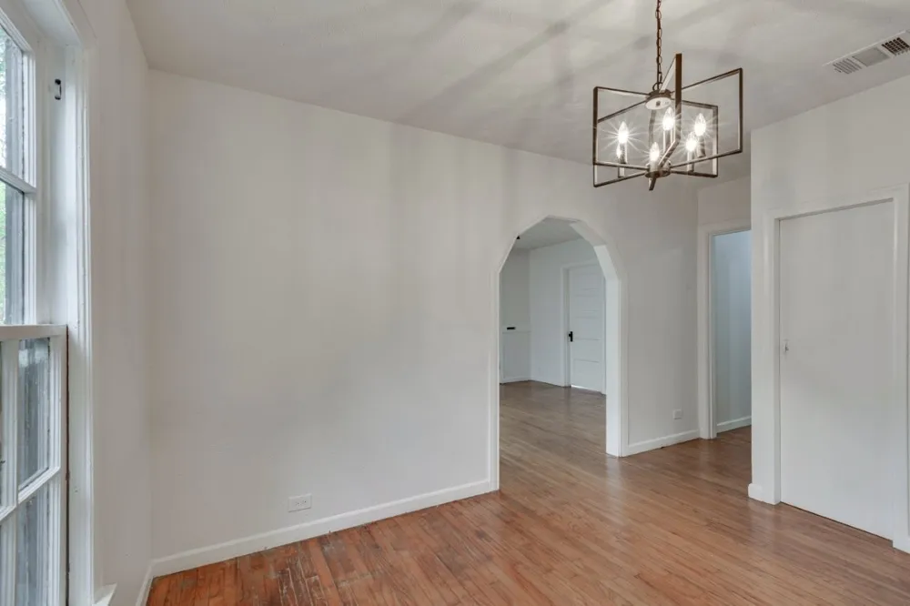 617 Wilson Street Lancaster, TX 75146