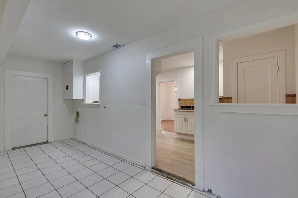 617 Wilson Street Lancaster, TX 75146