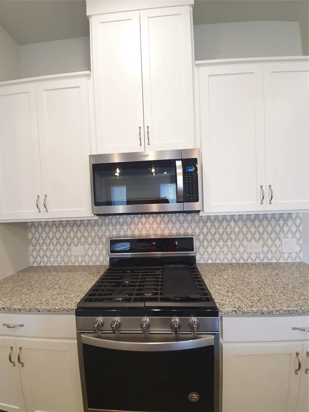 8266 Primrose Way Dallas, TX 75252