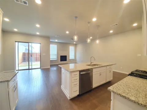 8266 Primrose Way
