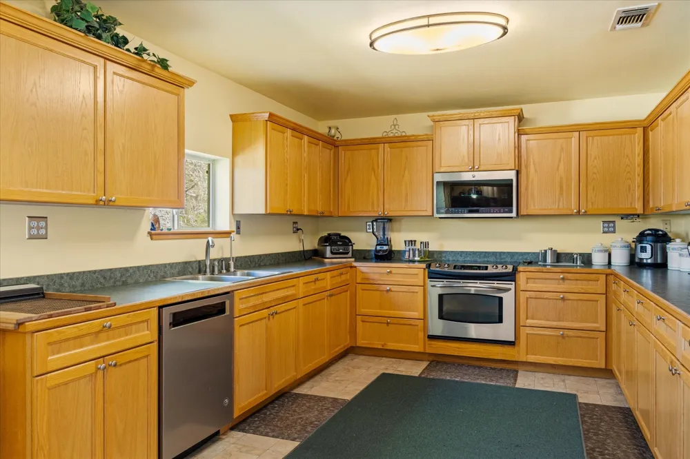 514 County Road 2495 Hico, TX 76457