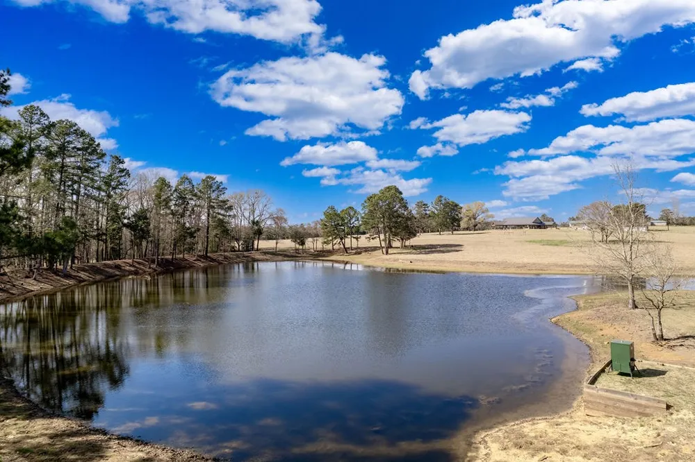 401 An County Road 138 Elkhart, TX 75839