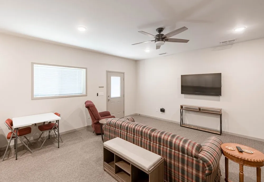 401 An County Road 138 Elkhart, TX 75839