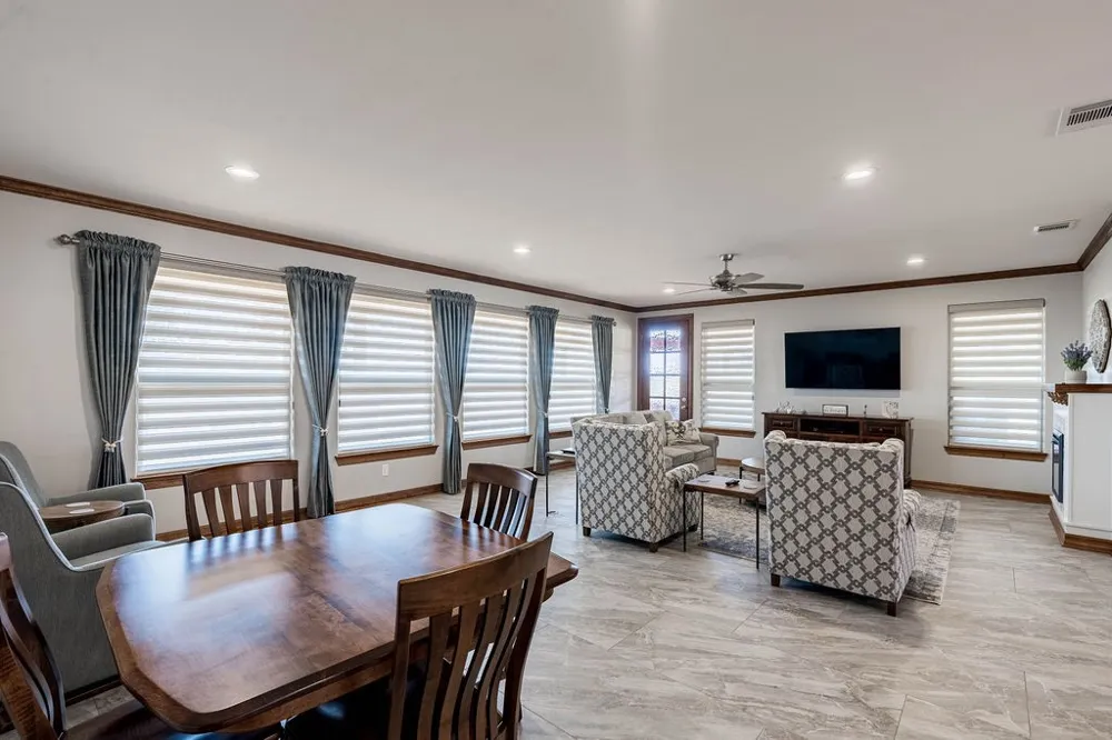 401 An County Road 138 Elkhart, TX 75839
