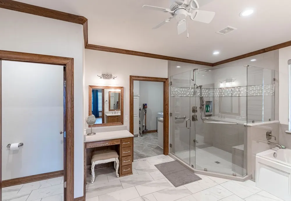 401 An County Road 138 Elkhart, TX 75839