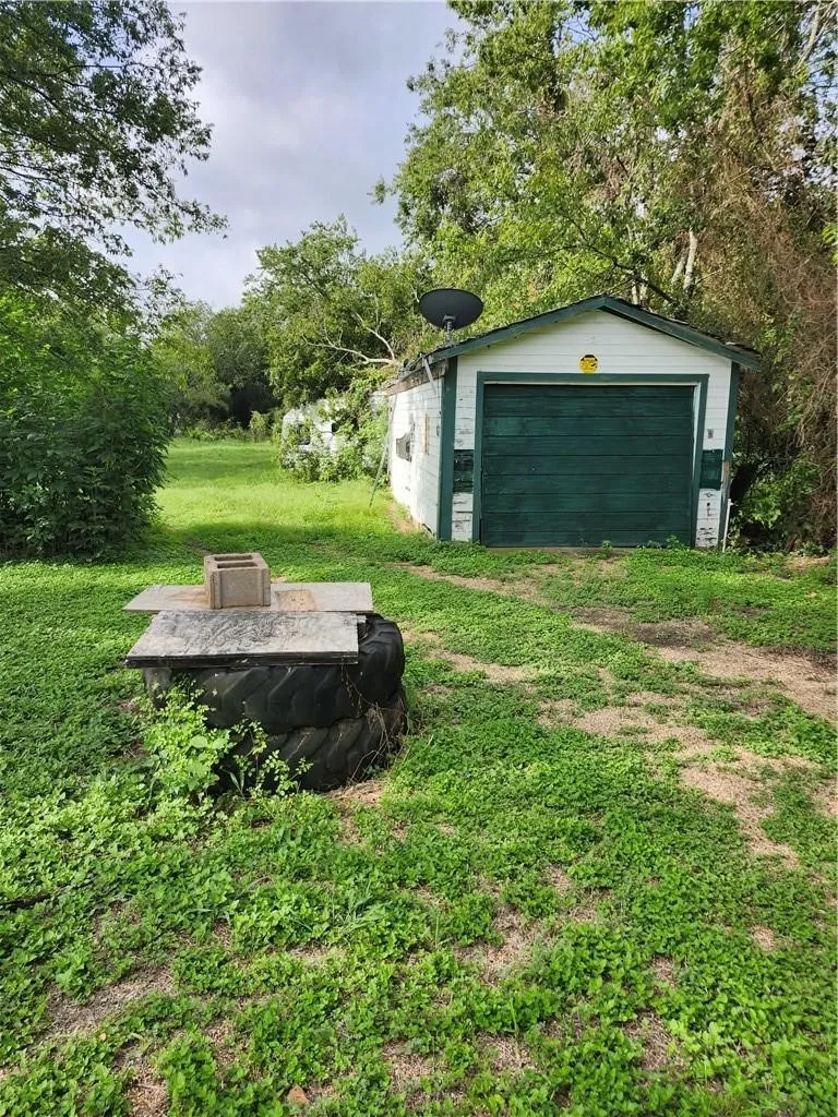 1202 Park Street Marlin, TX 76661