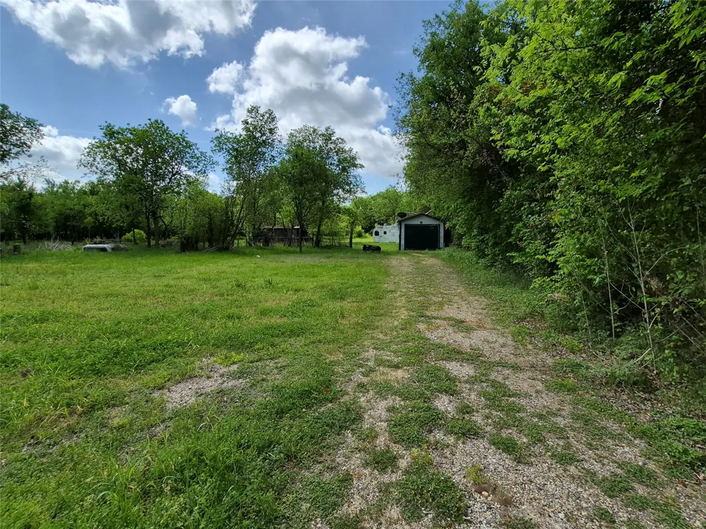 1202 Park Street Marlin, TX 76661