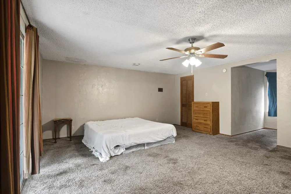 504 E 3rd Mt Pleasant, TX 75455