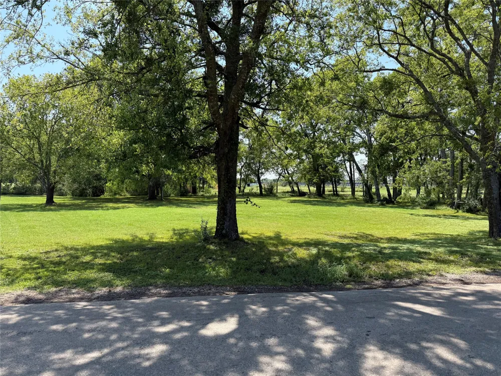 1049 Industrial Boulevard Point, TX 75472