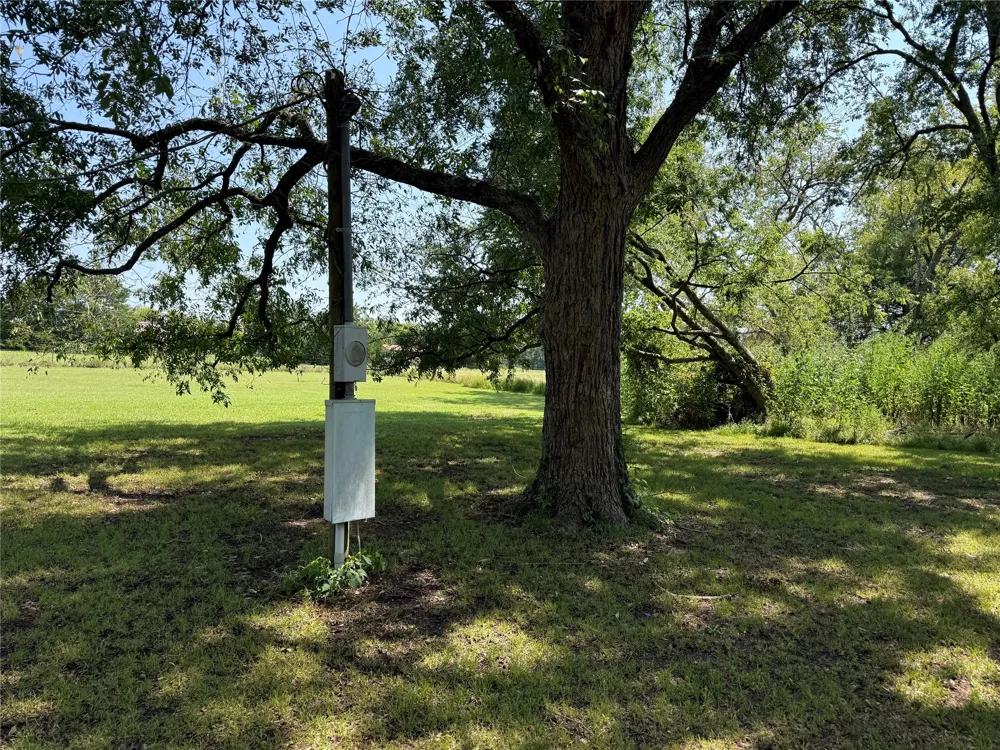 1049 Industrial Boulevard Point, TX 75472