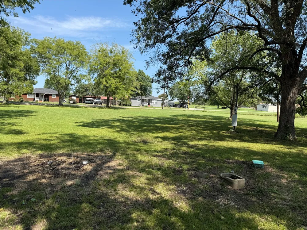 1049 Industrial Boulevard Point, TX 75472