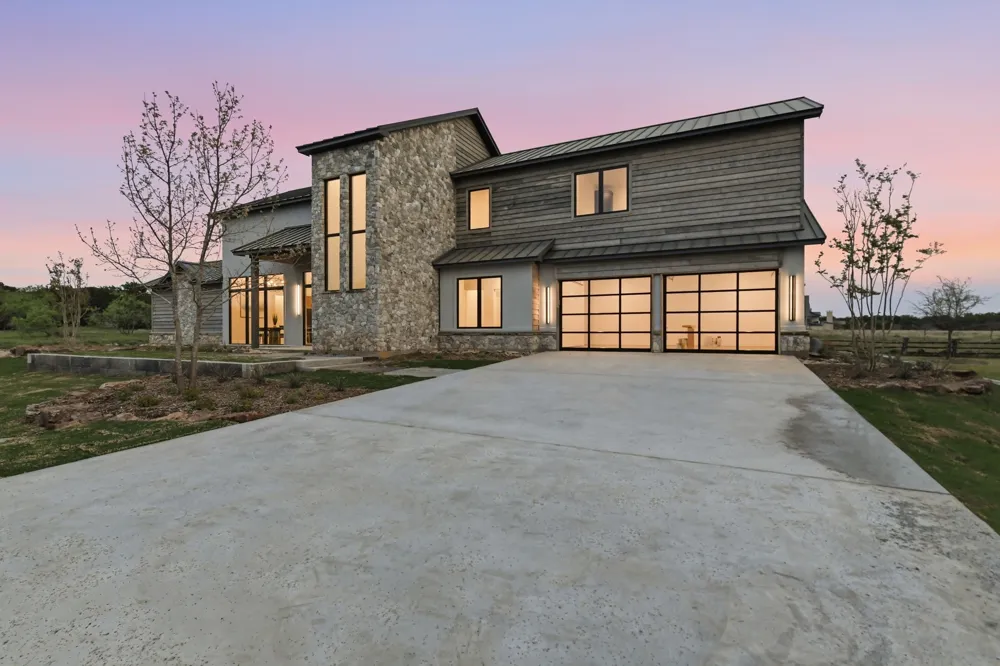 2025 Limestone Trail Graford, TX 76449