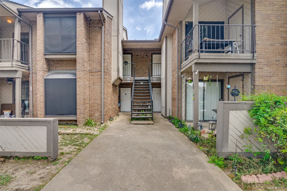 4602 Chaha Road #207 Garland, TX 75043