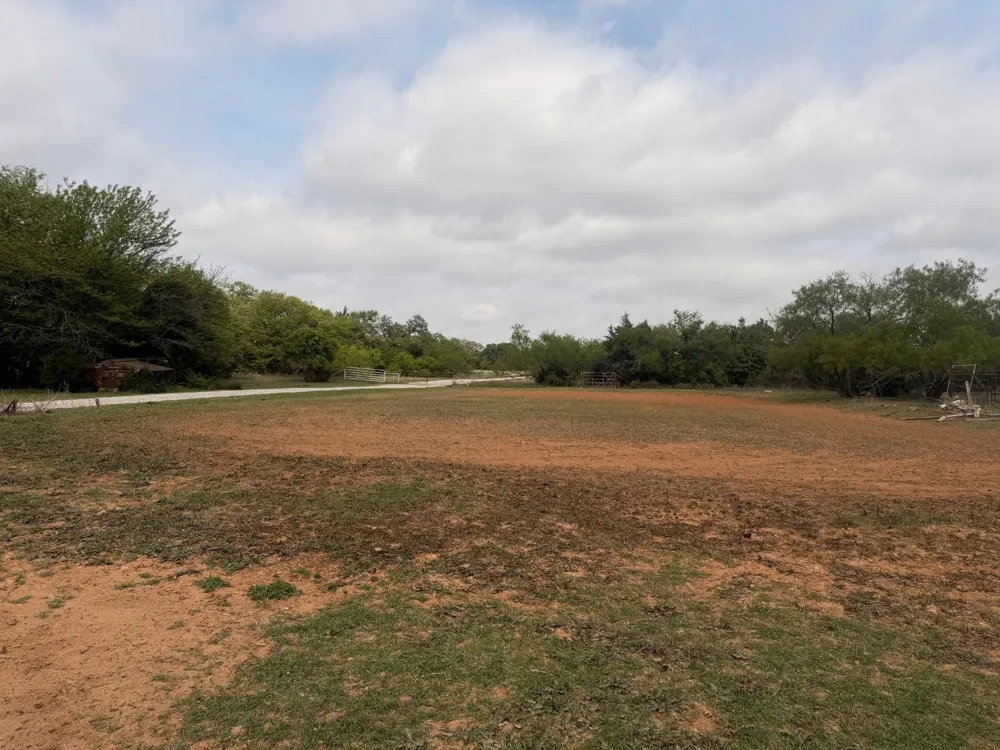 2548 County Road 2690 Alvord, TX 76225