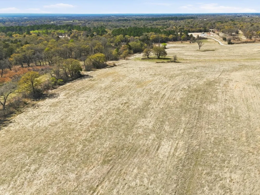 2548 County Road 2690 Alvord, TX 76225