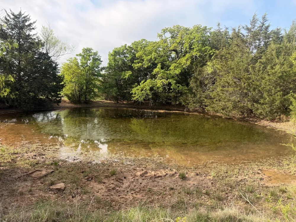 2548 County Road 2690 Alvord, TX 76225