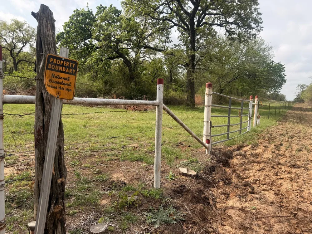 2548 County Road 2690 Alvord, TX 76225