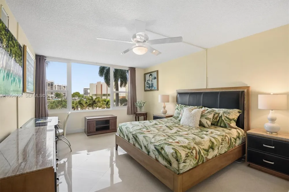 3505 S Ocean Dr #201 Hollywood, FL 33019