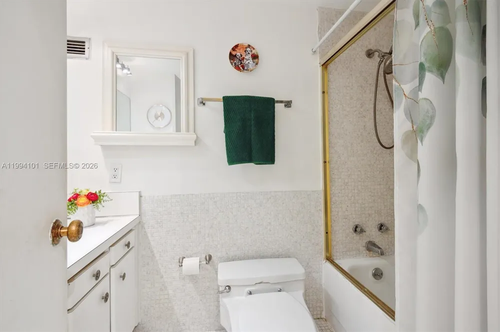 3505 S Ocean Dr #201 Hollywood, FL 33019