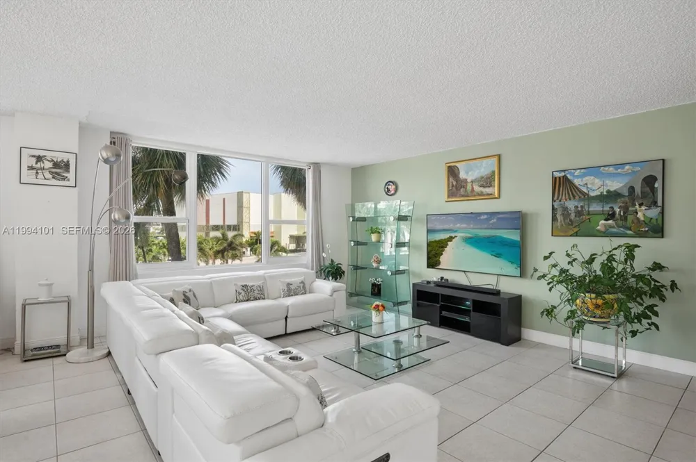 3505 S Ocean Dr #201 Hollywood, FL 33019
