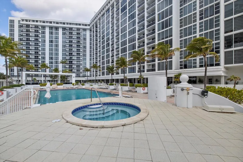 10275 Collins Ave #1107 Bal Harbour, FL 33154