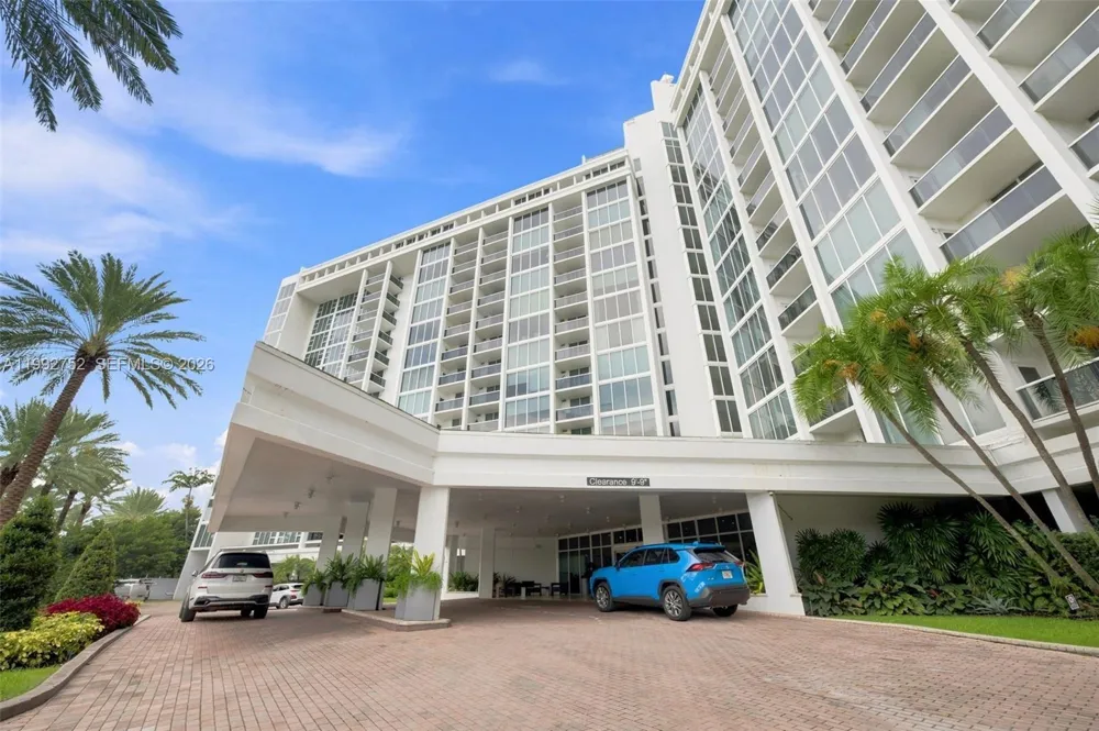 10275 Collins Ave #1107 Bal Harbour, FL 33154