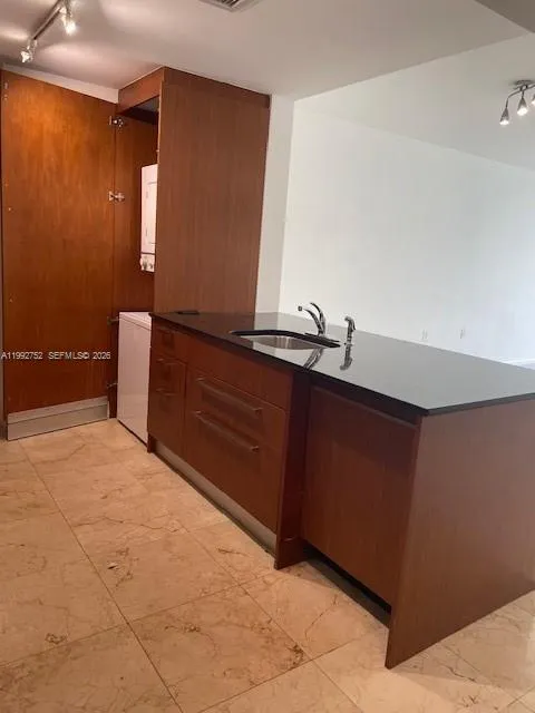 10275 Collins Ave #1107 Bal Harbour, FL 33154