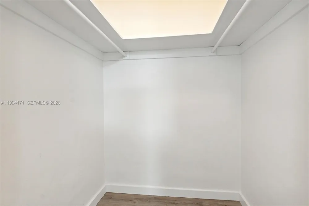 1200 West Ave #528 Miami Beach, FL 33139