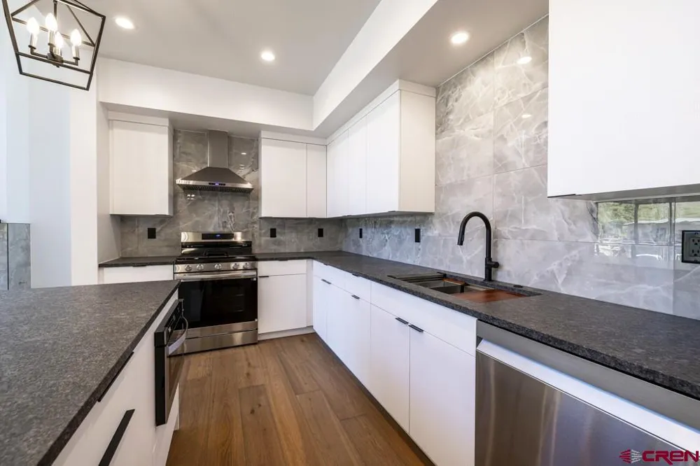 1118 Twin Buttes Avenue Durango, CO 81301