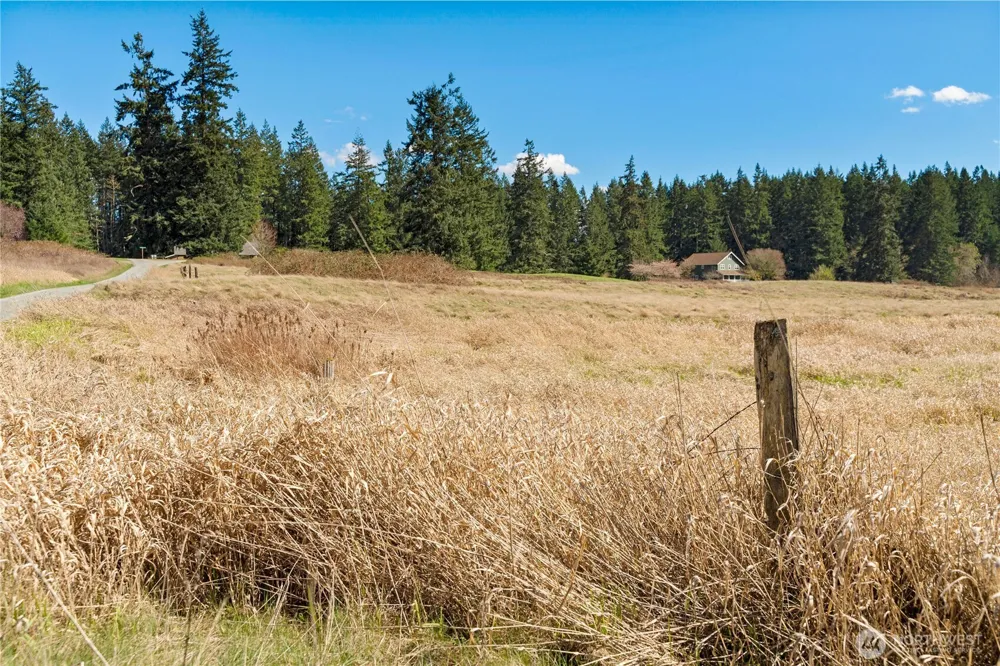 4320 Barbara Lane Clinton, WA 98236