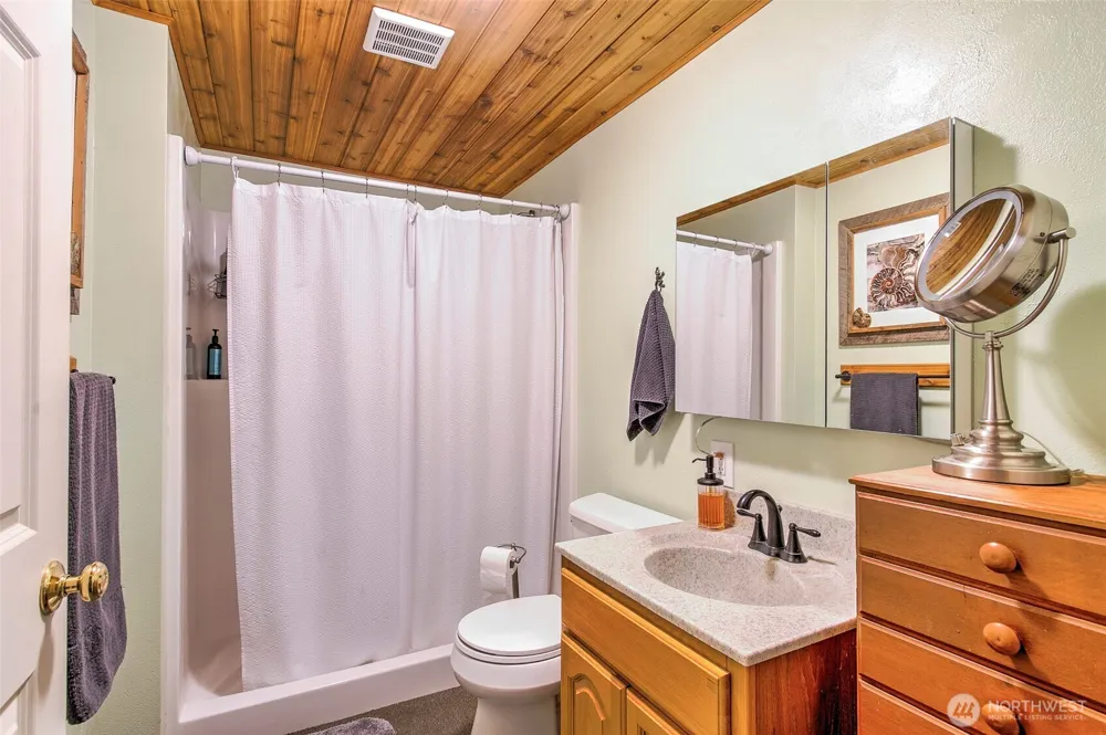 3829 Deep Lake Boundary Road Colville, WA 99114