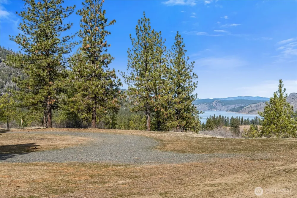38800 E Sand Flats Davenport, WA 99122