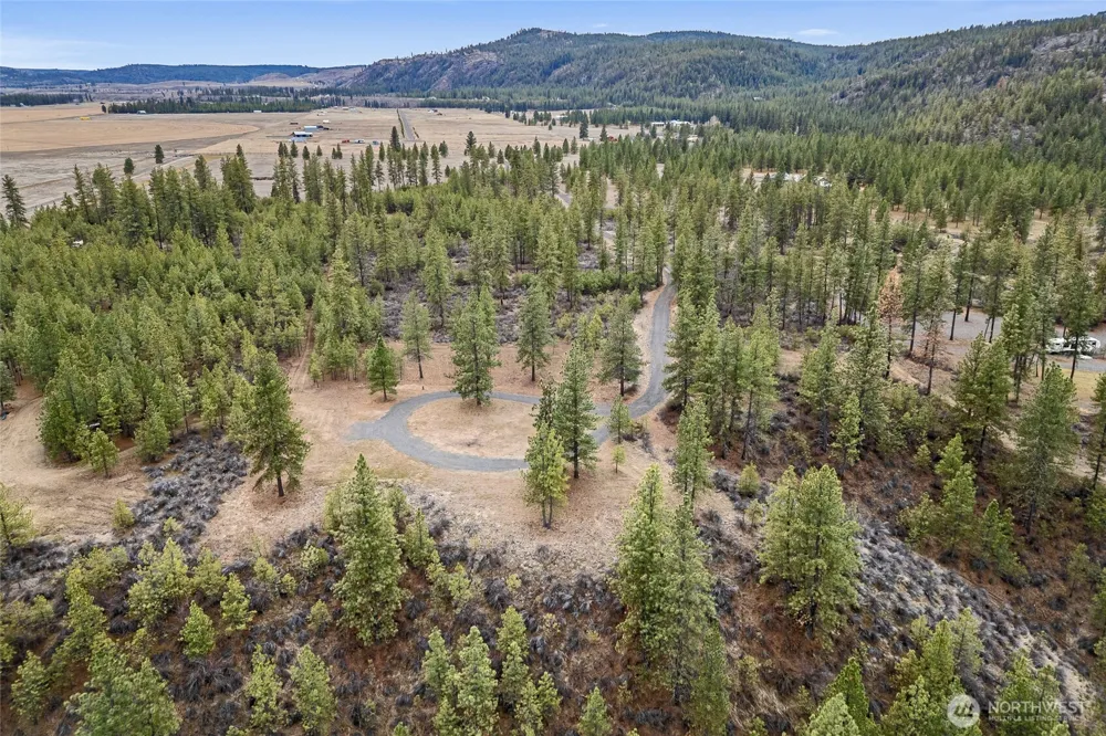 38800 E Sand Flats Davenport, WA 99122