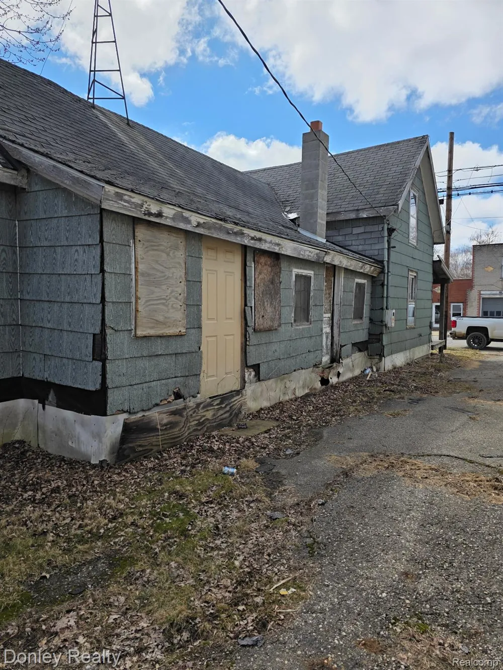 9620 Main Street Clifford Village, MI 48727