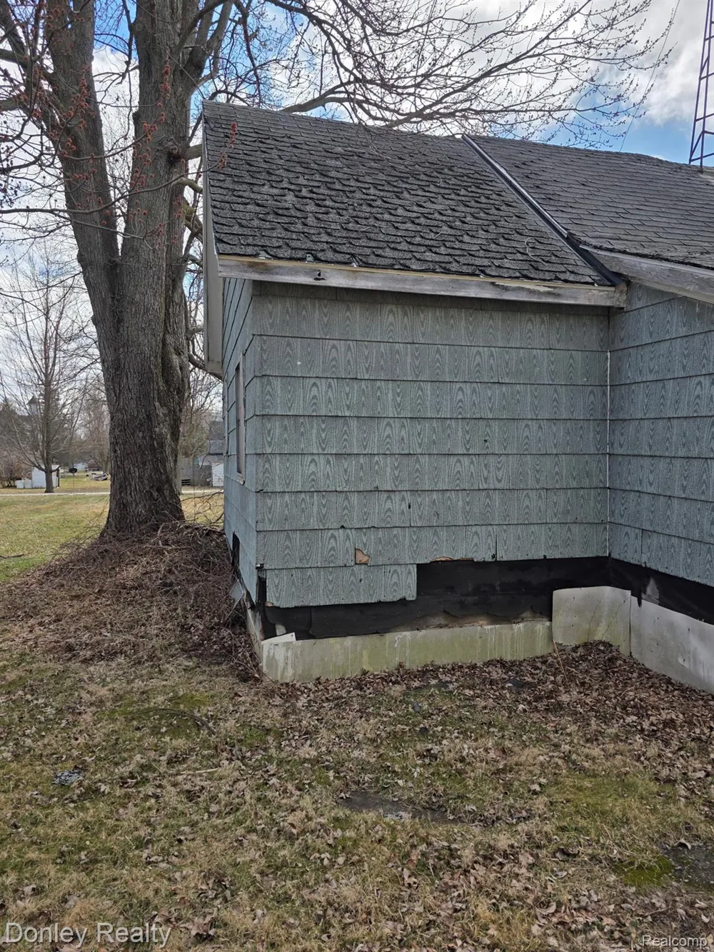 9620 Main Street Clifford Village, MI 48727