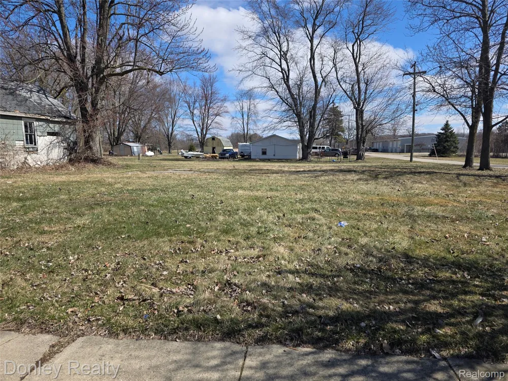 9620 Main Street Clifford Village, MI 48727