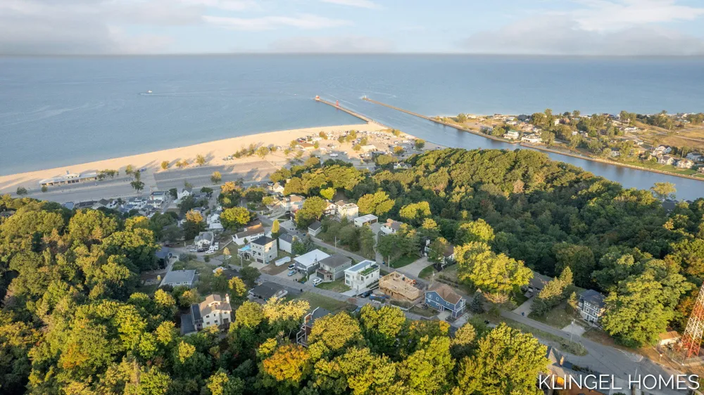 140 Prospect Street Grand Haven City, MI 49417