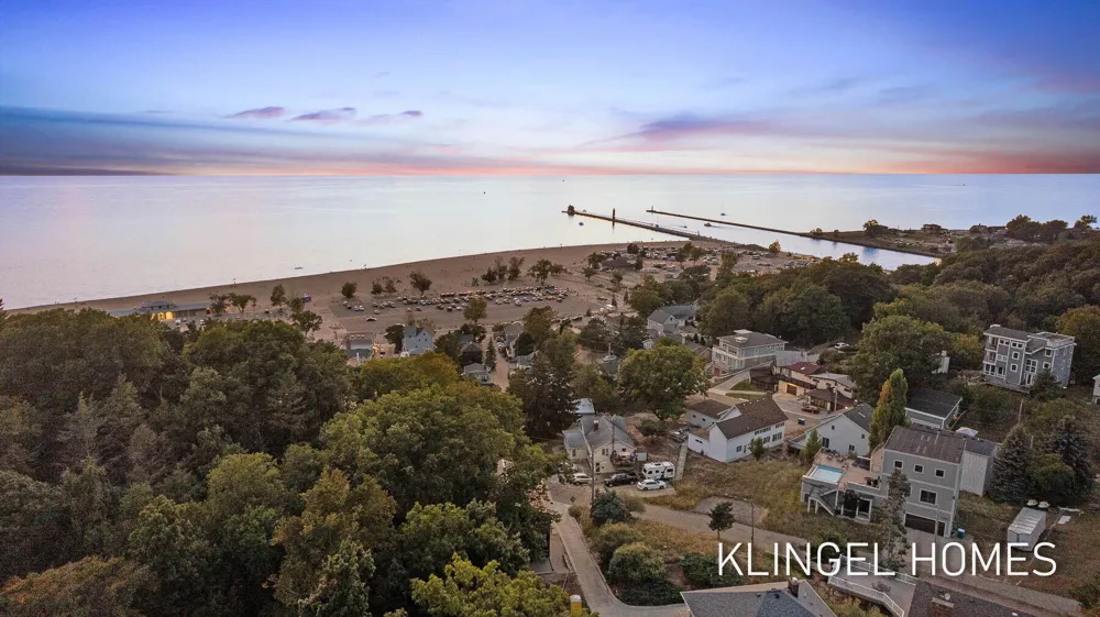 140 Prospect Street Grand Haven City, MI 49417