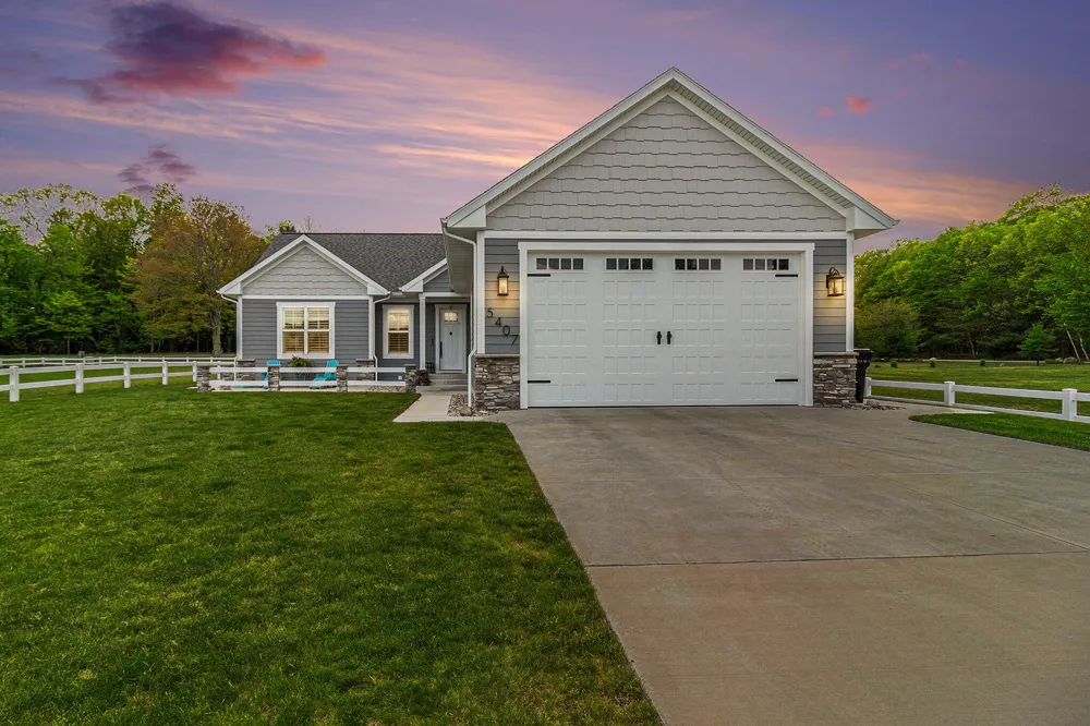 5407 W Sioux Road Pentwater Township, MI 49449