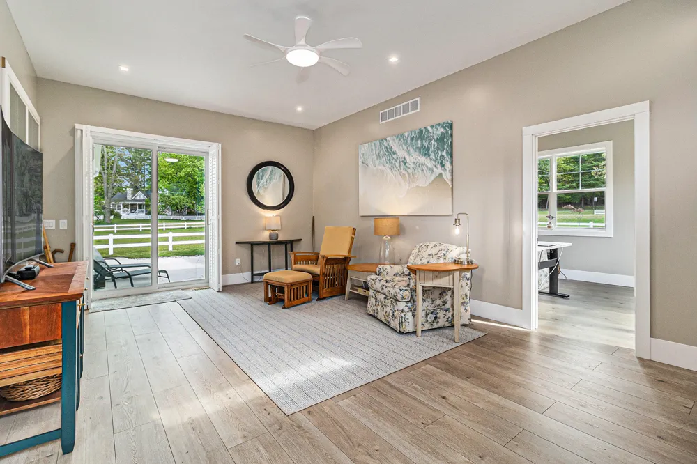 5407 W Sioux Road Pentwater Township, MI 49449