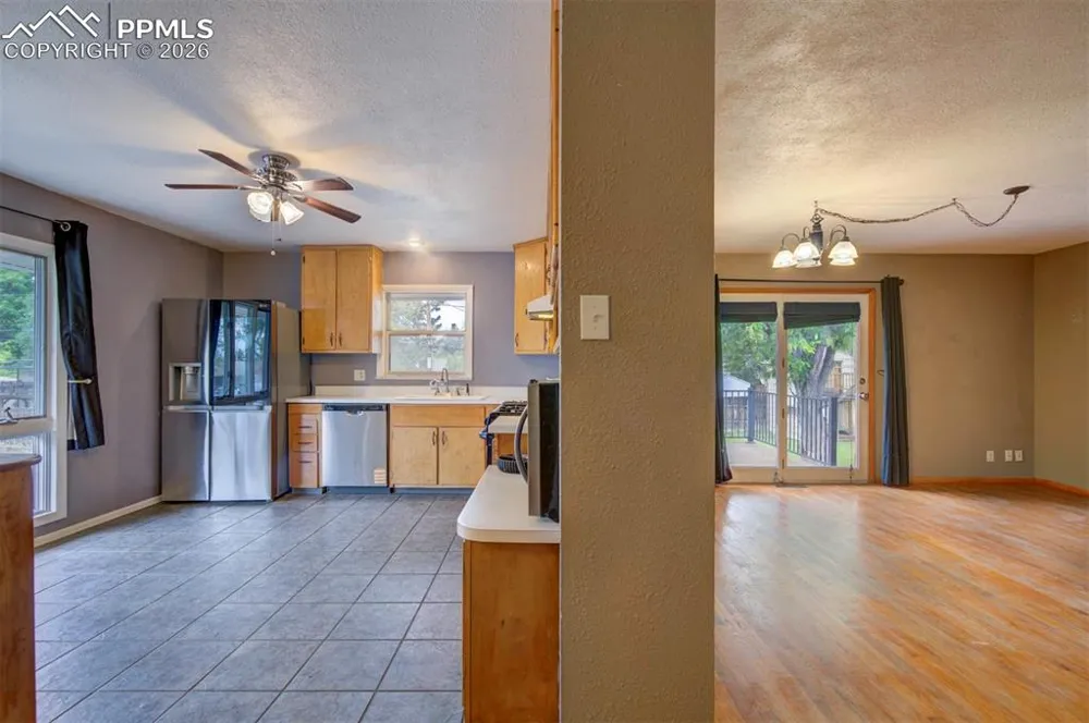61 Louis Nelson Road Pueblo, CO 81001