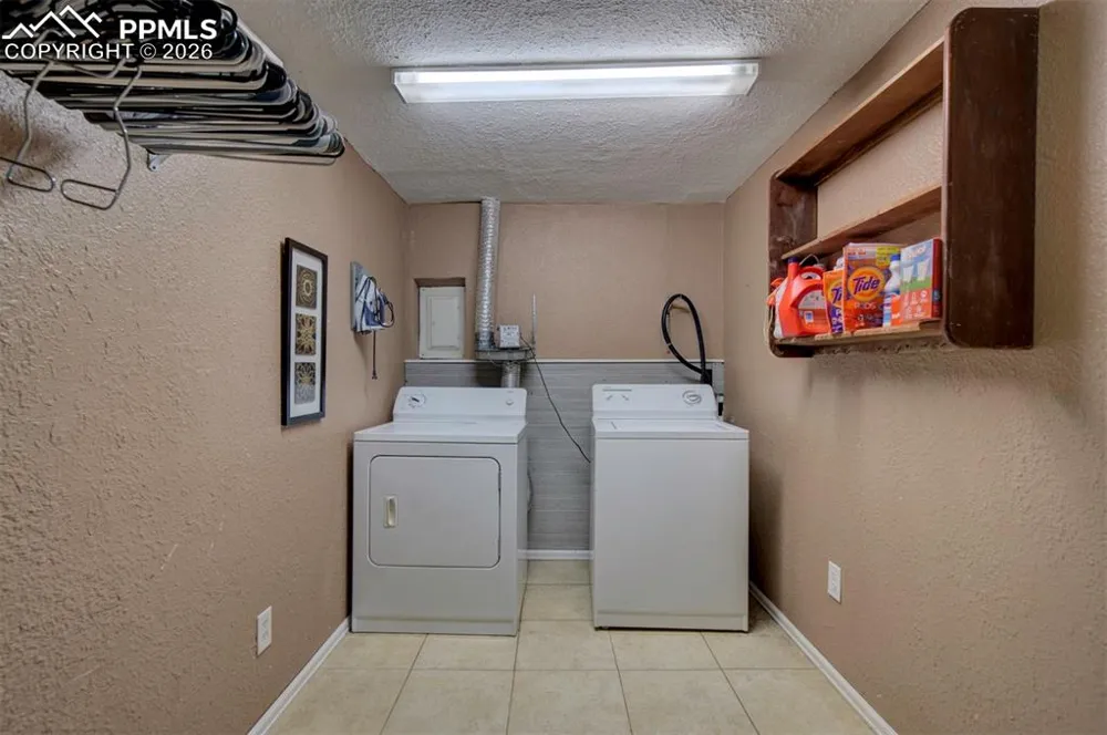 61 Louis Nelson Road Pueblo, CO 81001