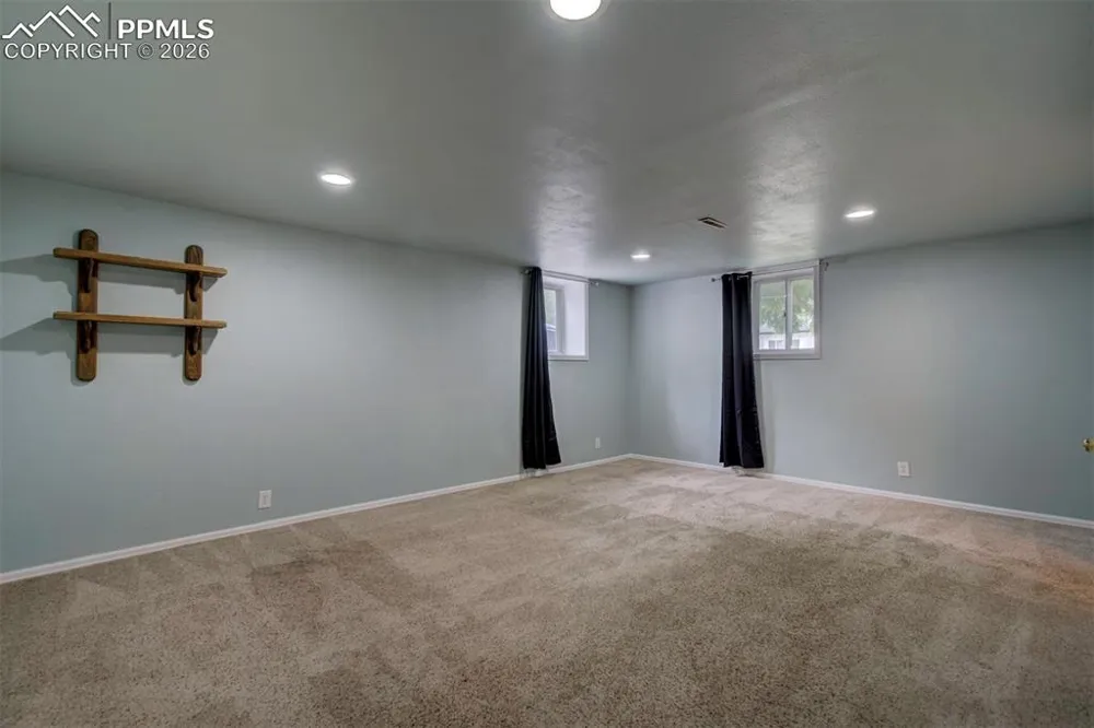 61 Louis Nelson Road Pueblo, CO 81001