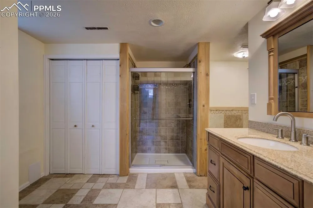 61 Louis Nelson Road Pueblo, CO 81001